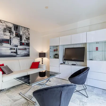 Apartment Cozy In The Heart Of - Near Sea *